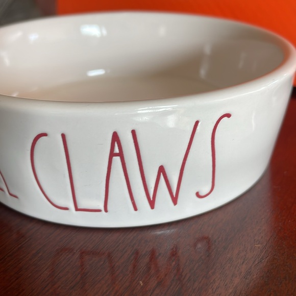 Rae Dunn JINGLE CLAWS Cat, Small Dog or Small Pet Christmas Food Bowl - Picture 8 of 8